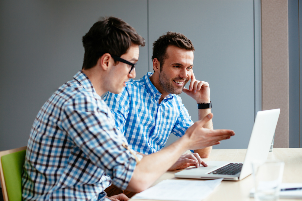 Blog 9 features of paperless onboarding software to increase efficiency