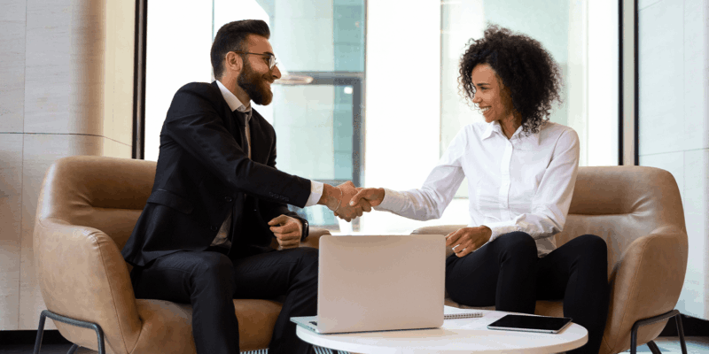 Blog 4 tips for a better new hire experience