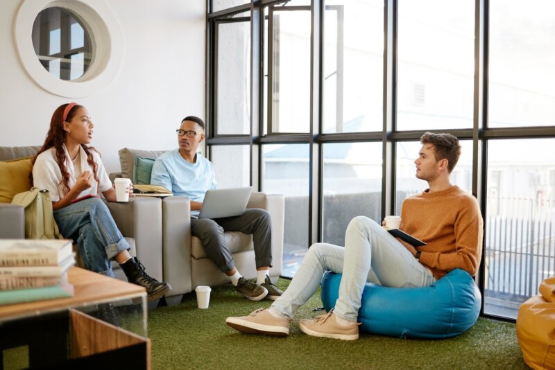 Blog ways to build strong employer brand attract top talent